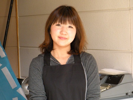 売店のさやかさん