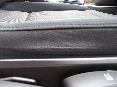 120iファブリックシート擦れ