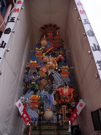 04 博多祇園山笠 飾り山 呉服町駅 2012年 牛若丸修験之場(うしわかまるしゅげんのば)写真画像
