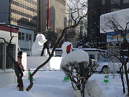 見える雪像