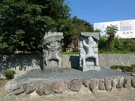 豊後高田市の石像(1)