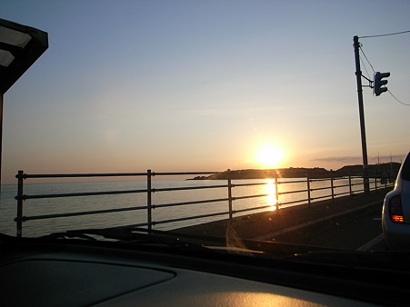 鴎島に沈む夕日