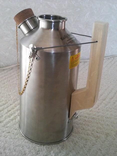 Kelly Kettle with handle 01